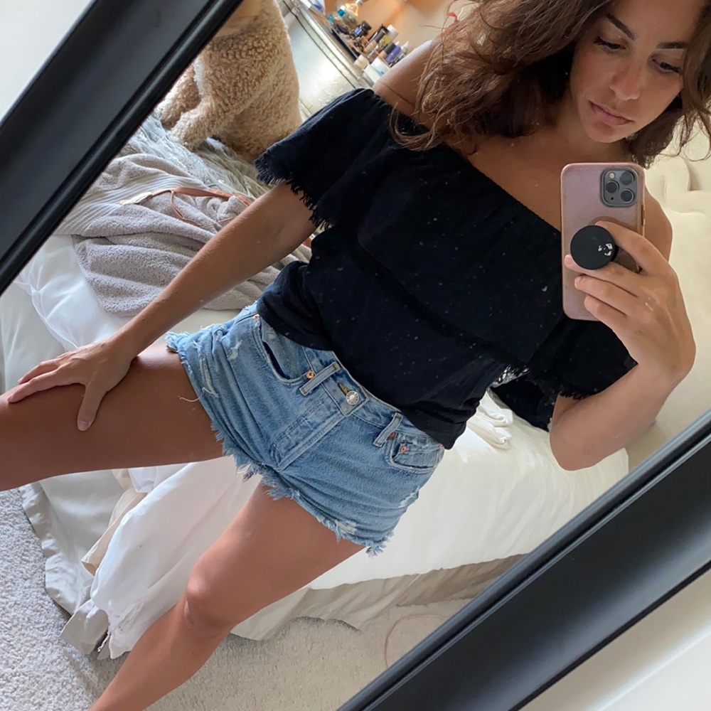 Splendid off the shoulder shirt